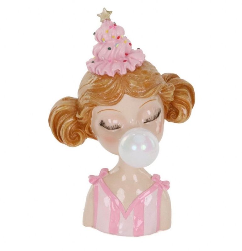 Girl with bubblegum