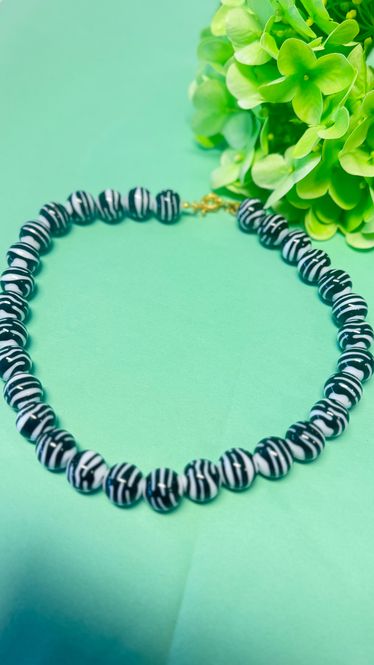 Hovedbilde The Black White zebra necklace 